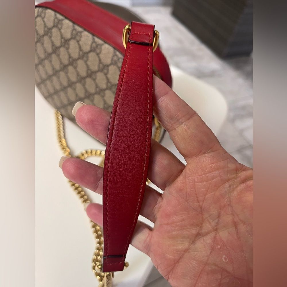 GUCCI GG Supreme Monogram Kingsnake Heart Embroidered Mini Chain Shoulder Bag. - Picture 9 of 10